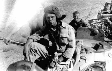 1-av.jpg (17533 bytes)