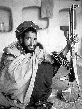 o12.jpg (19308 bytes)