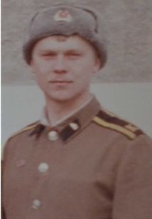 Памяти павших в
                  Чечне -