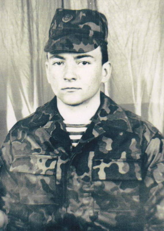 Памяти павших в
                  Чечне -