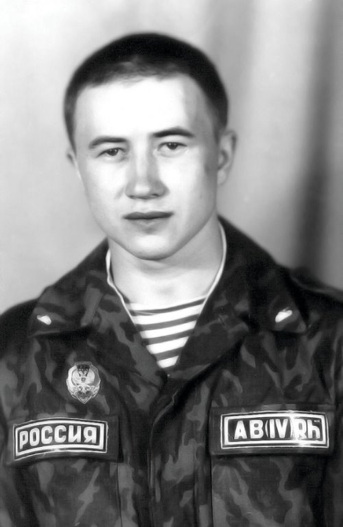 Памяти павших в
                  Чечне -