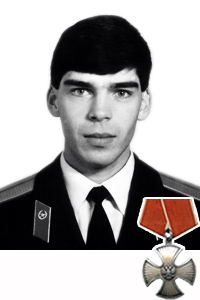 Памяти павших в
                  Чечне -