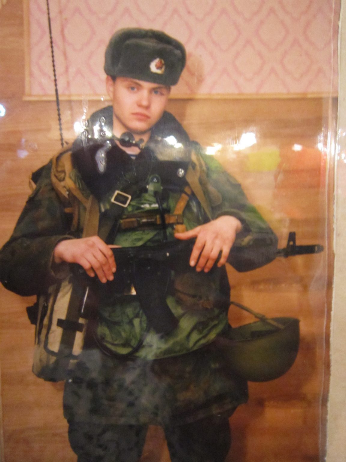 Памяти павших в
                  Чечне -