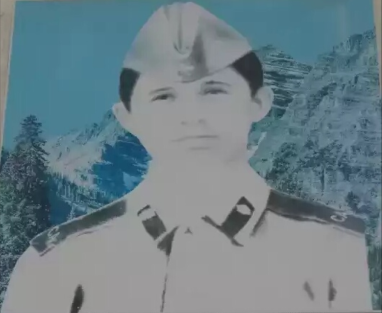 АБДУЛЛАЕВ Мукарамшо Акрамович