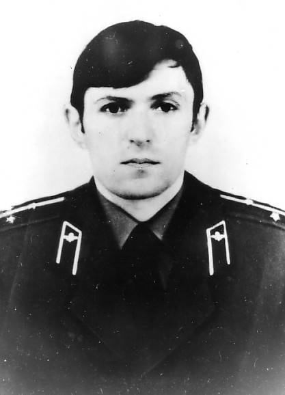 Салахиев Эркин
                      Искандарович