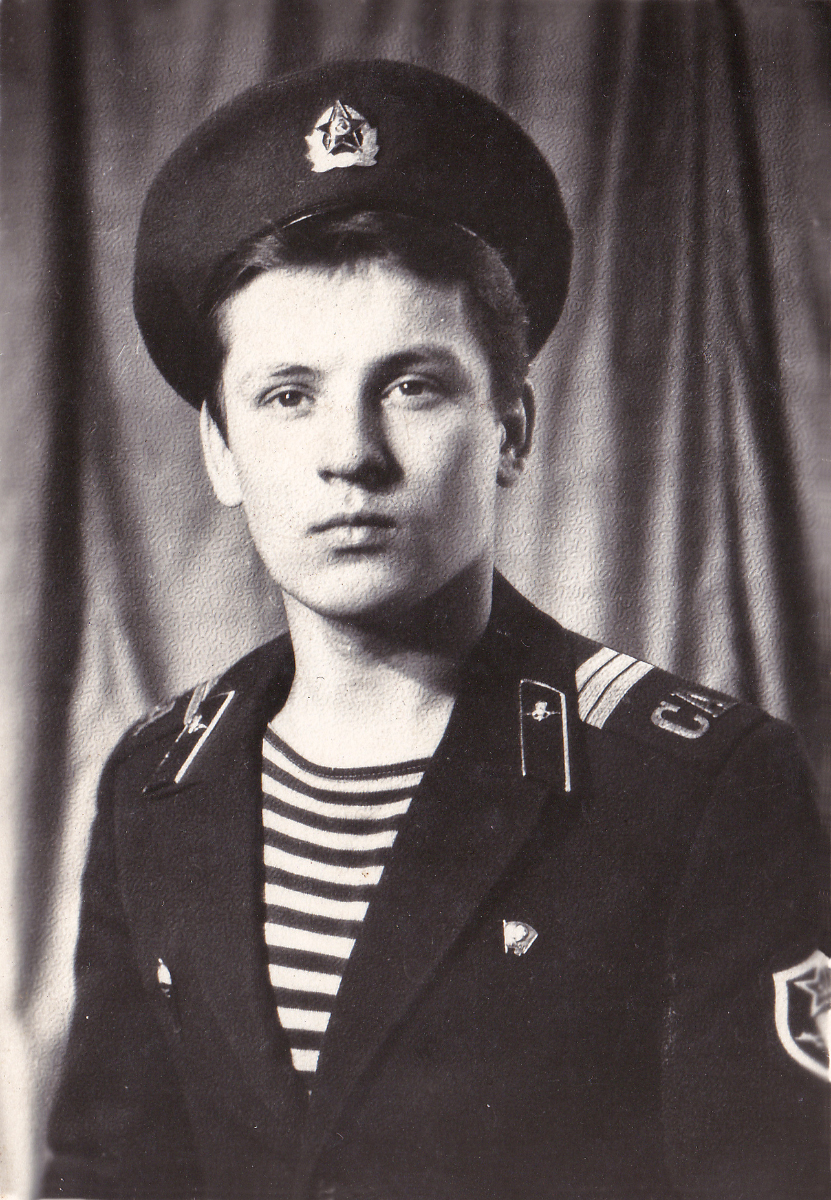 КУЛЬНИС Станислав
                      Иосифович