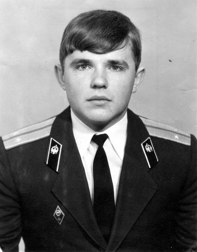 ИЗМАЙЛОВ Сергей
                      Исакович