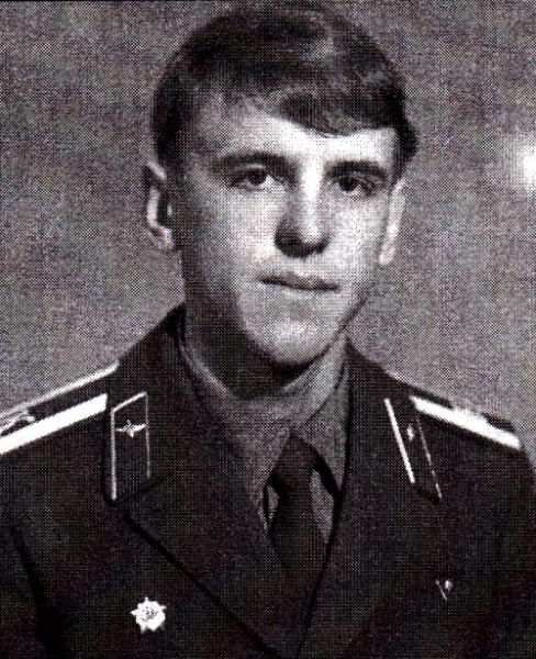 МАШУТИН
                    Константин Николаевич