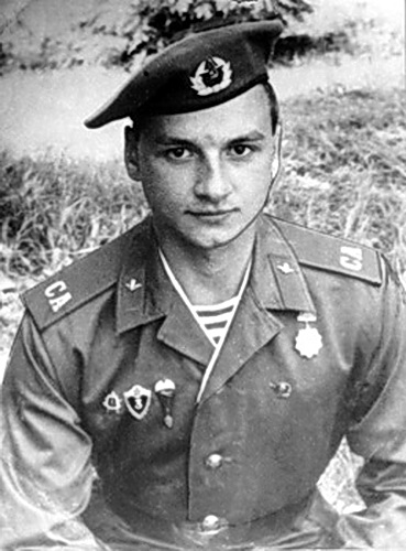 ШАПОВАЛОВ Юрий
                      Николаевич