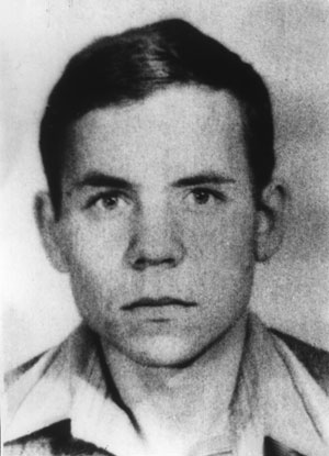 КУДРЯВЦЕВ Виктор
                      Степанович