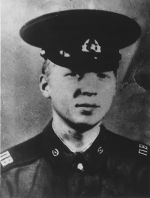 ДОЛЖЕНКОВ Андрей Владиславович