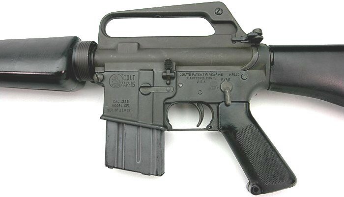 Винтовка AR-15,вид
                  слева