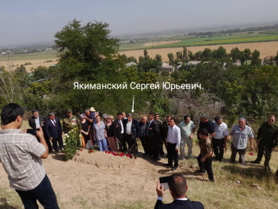 АНУФРИЕВ Михаил
              Викторович